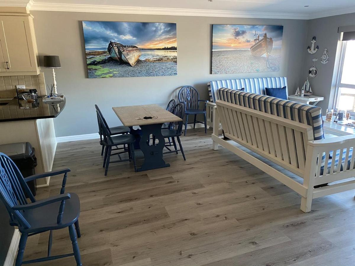 Modern Apartment Walking Distance To Main Beach Restaurants And Other Amenities Jeffreys Bay Εξωτερικό φωτογραφία